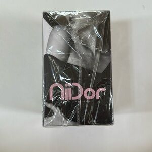 "NiiDor" Silicone strapless adhesive bra Size: C
